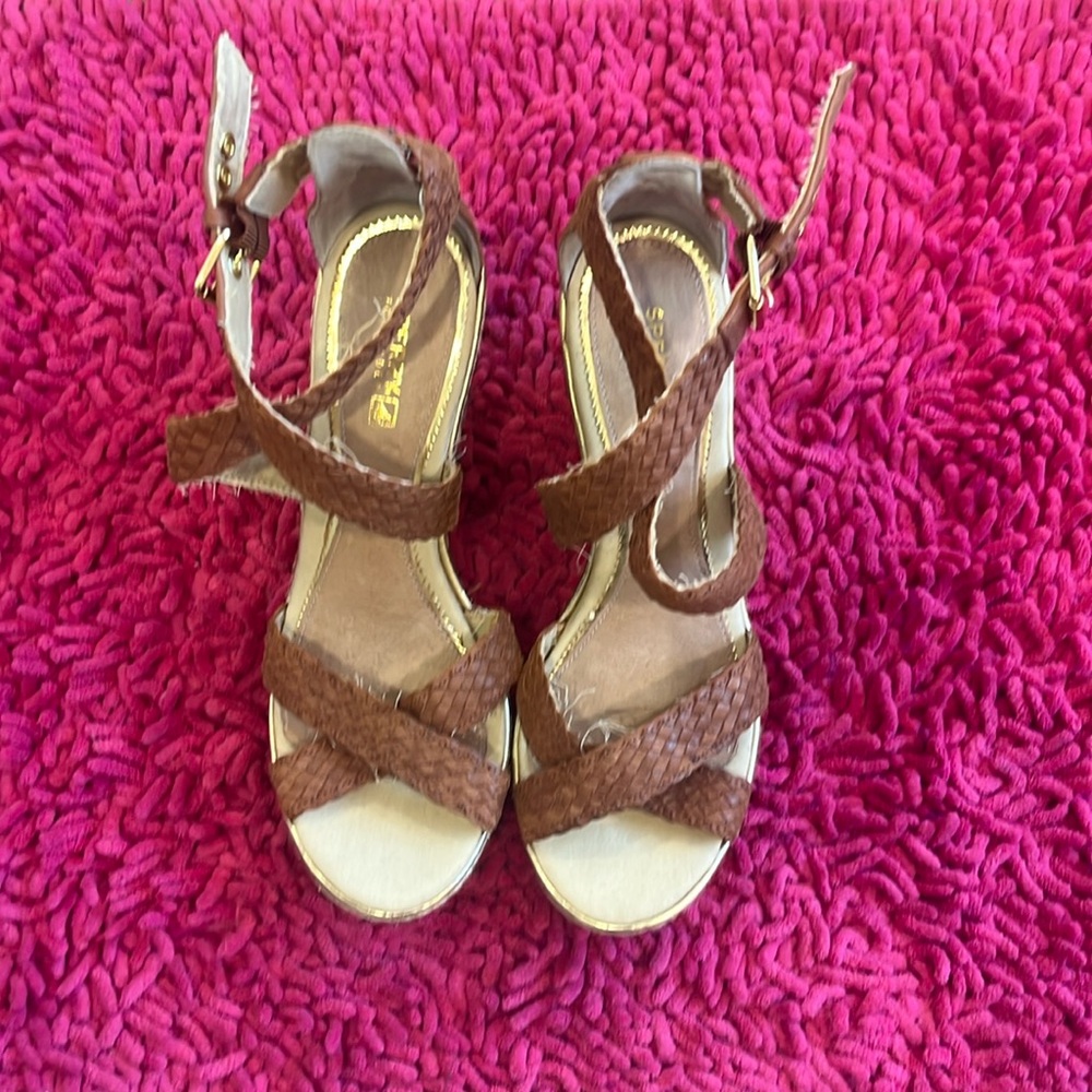 Sperry heels